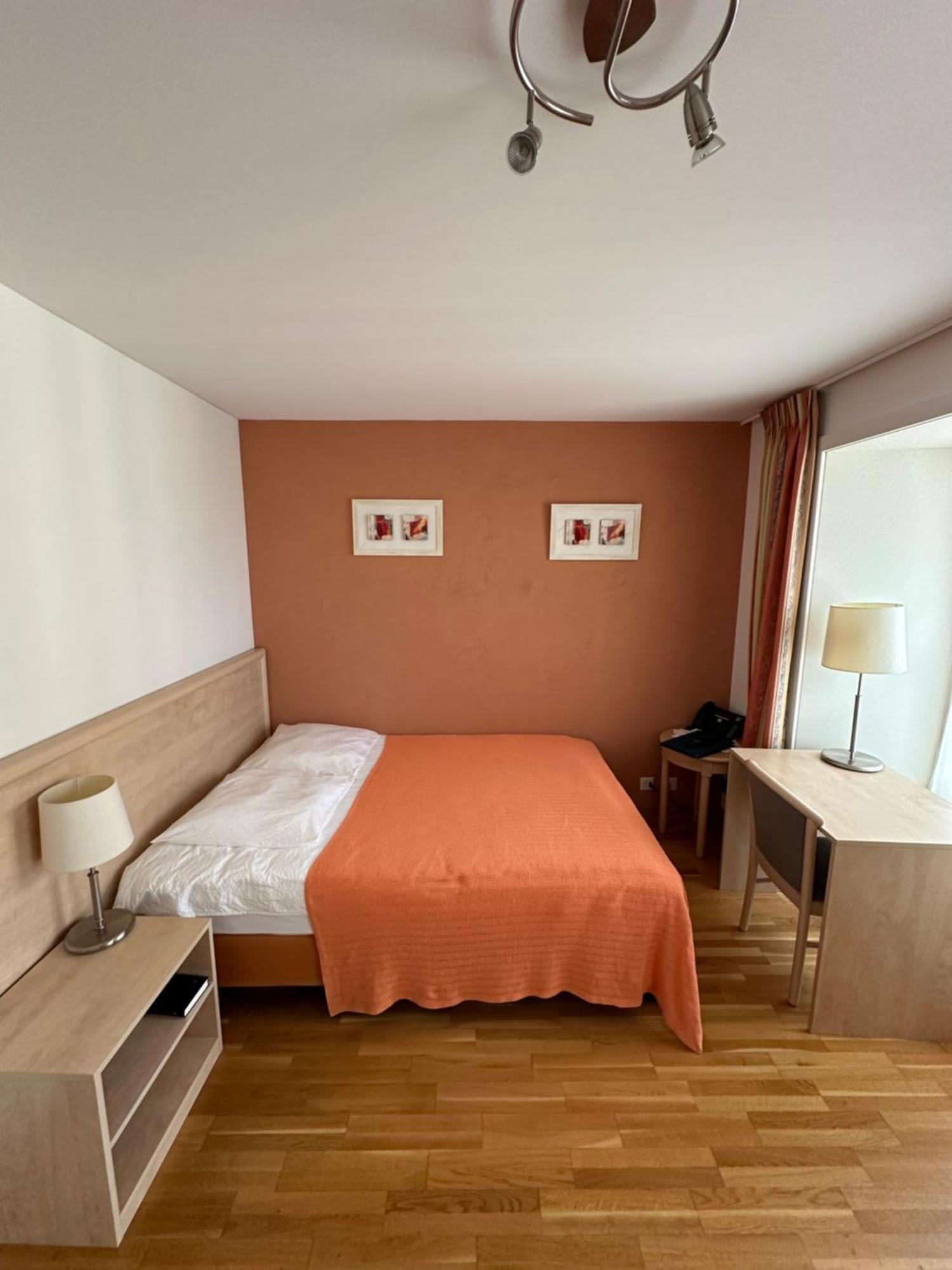 Auberge Aux Deux Sapins Montricher Zewnętrze zdjęcie