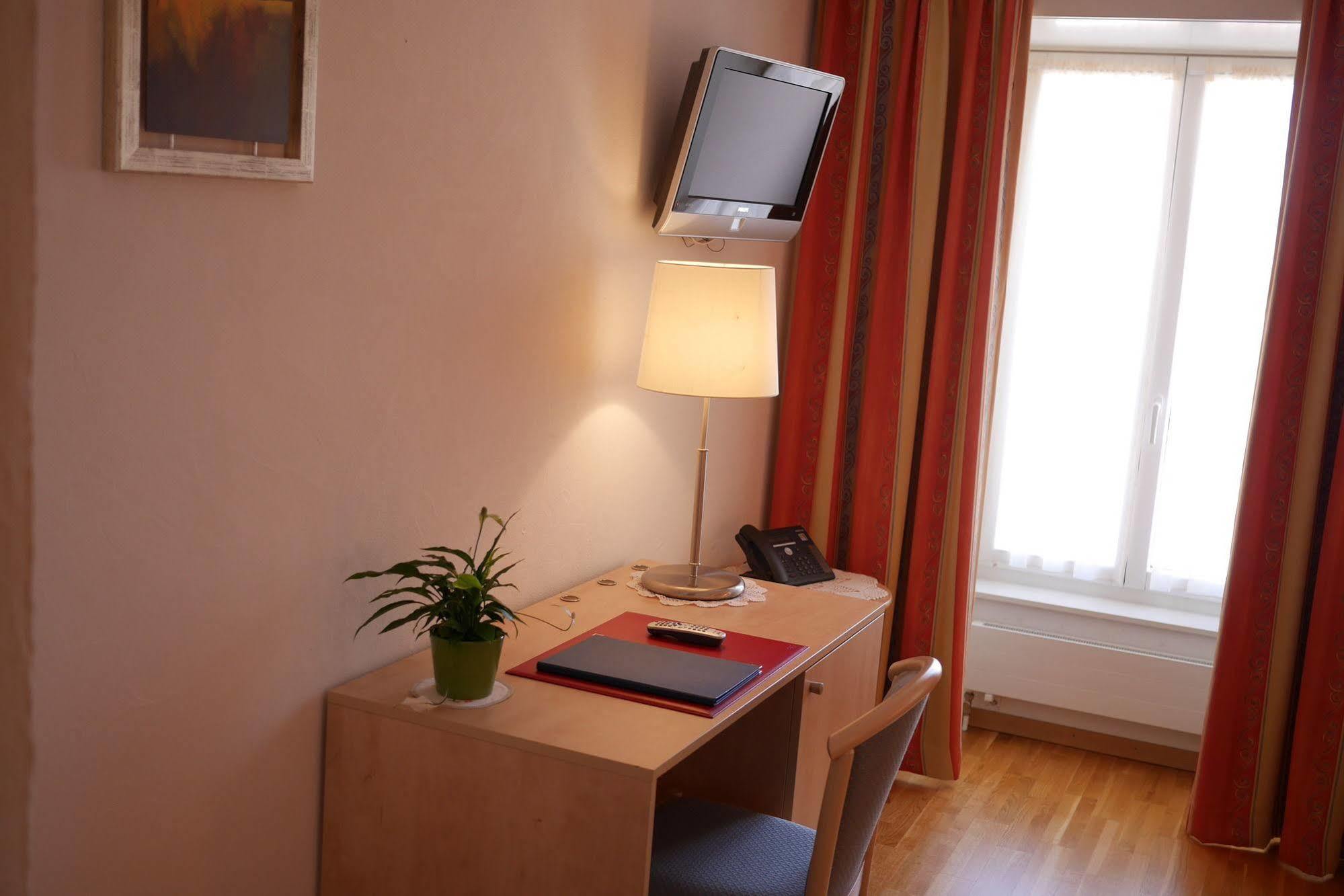 Auberge Aux Deux Sapins Montricher Zewnętrze zdjęcie